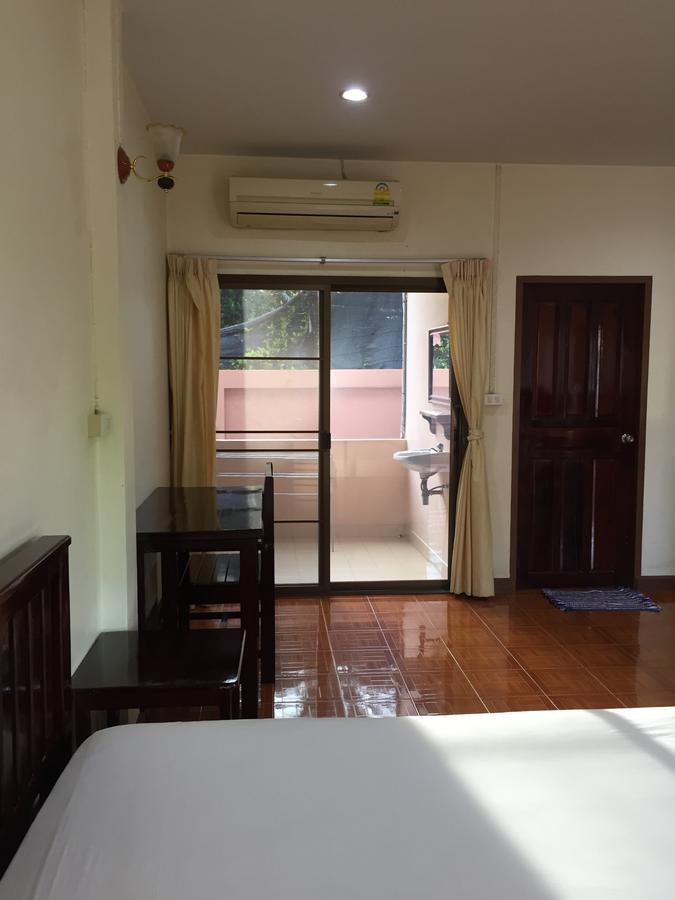 Poon Suk Hotel Kabin Buri Exterior photo