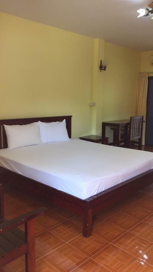 Poon Suk Hotel Kabin Buri Exterior photo